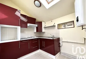 Apartment in Sens (89100)