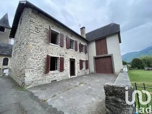 Traditional house at Lées-Athas (64490)