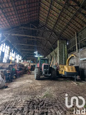 Parking à La Jonchère-Saint-Maurice (87340)