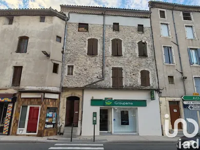 Building in Saint-Ambroix (30500)