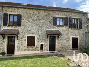 Appartement à MAGNY-LES-HAMEAUX (78114)