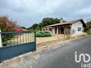 House in Grayan-et-l'Hôpital (33590)