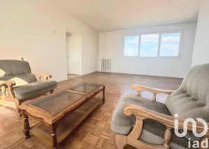 Apartment at Suresnes (92150)