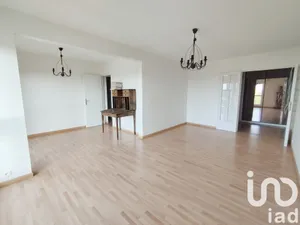 Apartment at Les Ulis (91940)