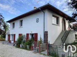 Maison de ville à Saint palais (64120)