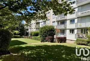 Apartment at Saint-Michel-sur-Orge (91240)