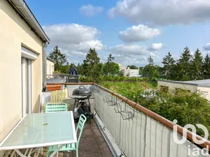 Apartment at Les Ulis (91940)