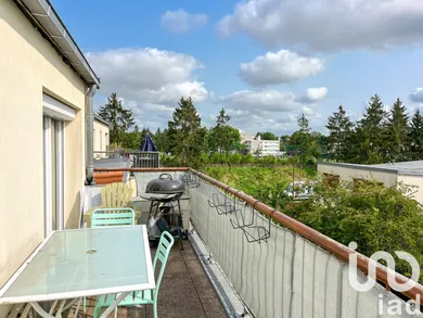 Apartment at Les Ulis (91940)