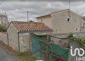 Maison de village à LA ROCHÉNARD (79270)