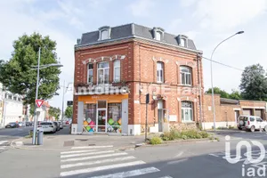 Building at Arras (62000)