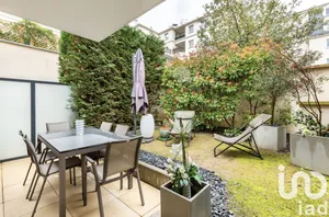 Apartment at La Garenne-Colombes (92250)