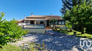 Maison traditionnelle à Barjac (30430)