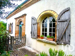 Park home at Moissac (82200)