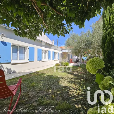 House at La Rochelle (17000)