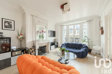 Apartment in Paris (75003)