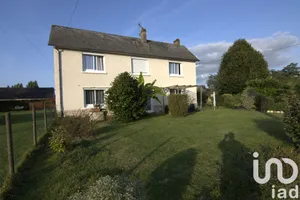 House at Fouqueville (27370)