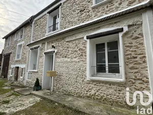 Maison traditionnelle à La Celle-sur-Morin (77515)