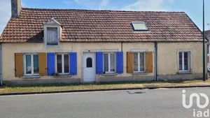 Village house at Saint-Loup-des-Chaumes (18190)