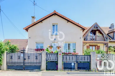 Maison traditionnelle à Chelles (77500)