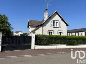Traditional house at COURTENAY (45320)