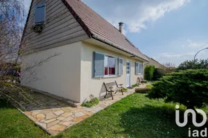 House at Gargenville (78440)
