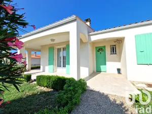 Traditional house at MARENNES (17320)