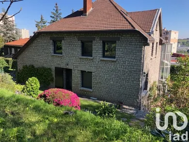 Demeure à Saint-Étienne (42100)
