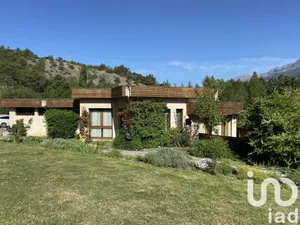 Maison d'architecte à Savines-le-Lac (05160)