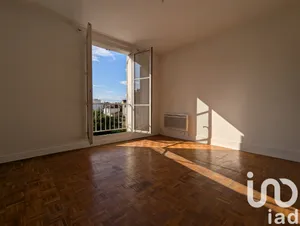 Apartment at Versailles (78000)