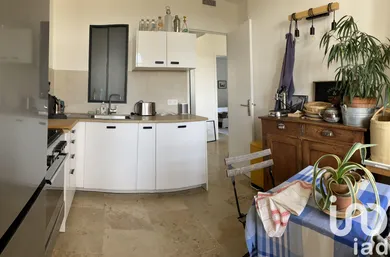 Apartment at Avignon (84000) — 3/12