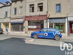Building at Sézanne (51120)