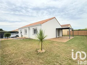 Maison traditionnelle à SAINT-LUMINE-DE-COUTAIS (44310)