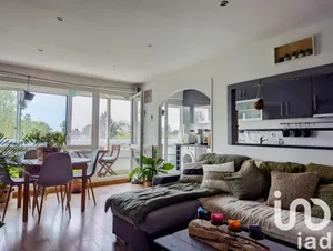 Apartment in Les Essarts-le-Roi (78690)