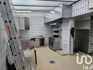 Building at Fleury-les-Aubrais (45400) — 2/4