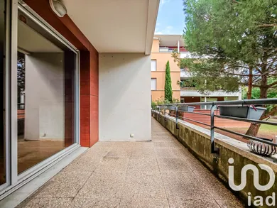 Apartment in Toulouse (31200)