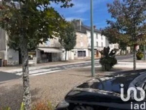 Immeuble à Bourg-Lastic (63760)