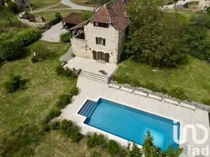 Traditional house at Frontenac (46160)
