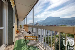 Apartment at Grenoble (38000)