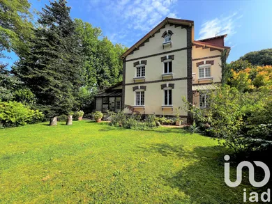 Mansion at Malaunay (76770)