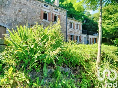 House at Devesset (07320)