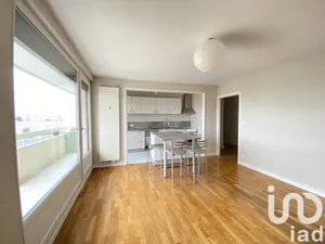 Apartment at Reims (51100)