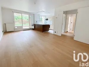 Appartement à COMBS-LA-VILLE (77380)