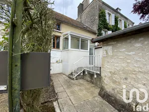 Village house at Treslon (51140)