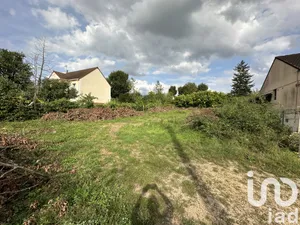 Terrain à bâtir à Vaux-le-Pénil (77000)