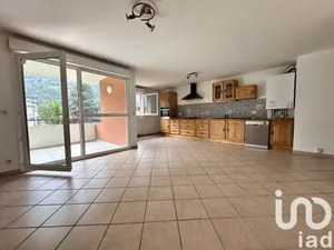 Appartement à Magland (74300)