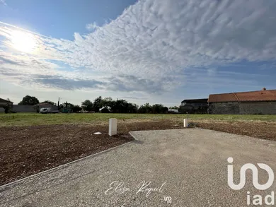 Building plot at Mansle-Les-Fontaines (16230)