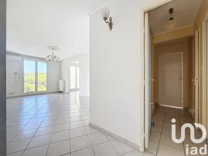 Apartment in La Valette-du-Var (83160)