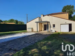 House at Essarts en Bocage (85140)