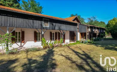 Mansion at Mios (33380)