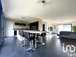 Maison à Montcourt-Fromonville (77140)